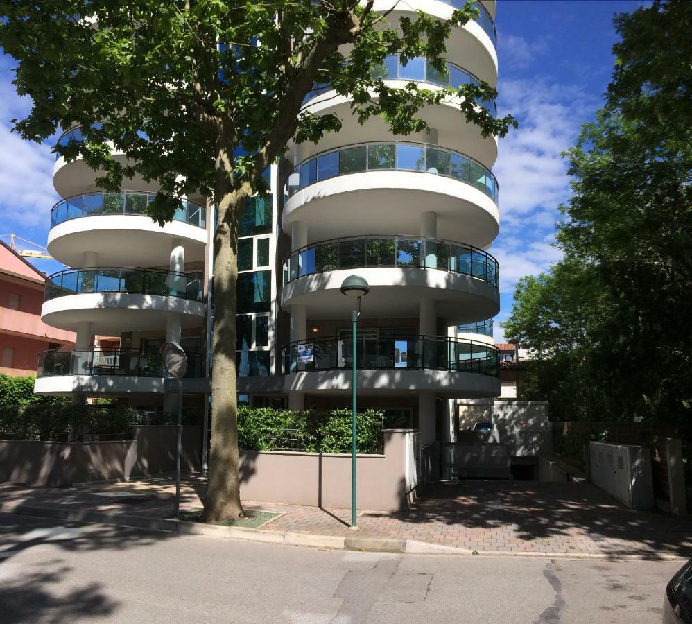 Skyresidence Lignano Sabbiadoro Eksteriør bilde