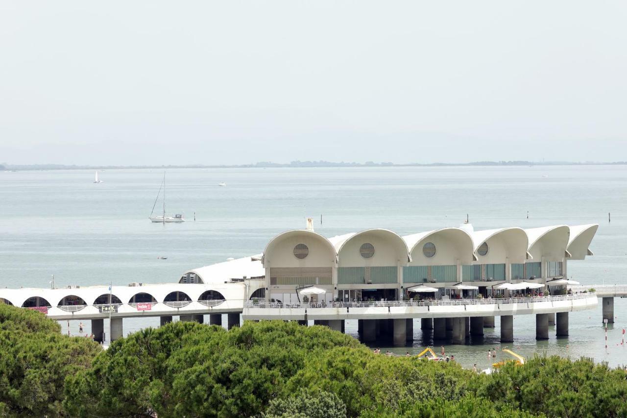 Skyresidence Lignano Sabbiadoro Eksteriør bilde