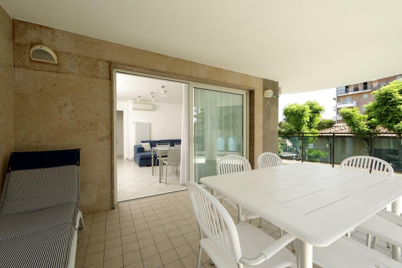 Skyresidence Lignano Sabbiadoro Eksteriør bilde