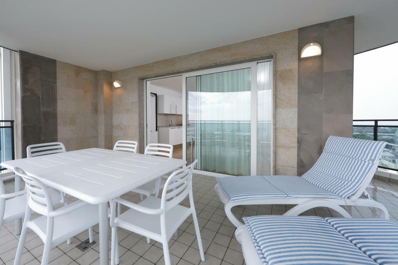 Skyresidence Lignano Sabbiadoro Eksteriør bilde