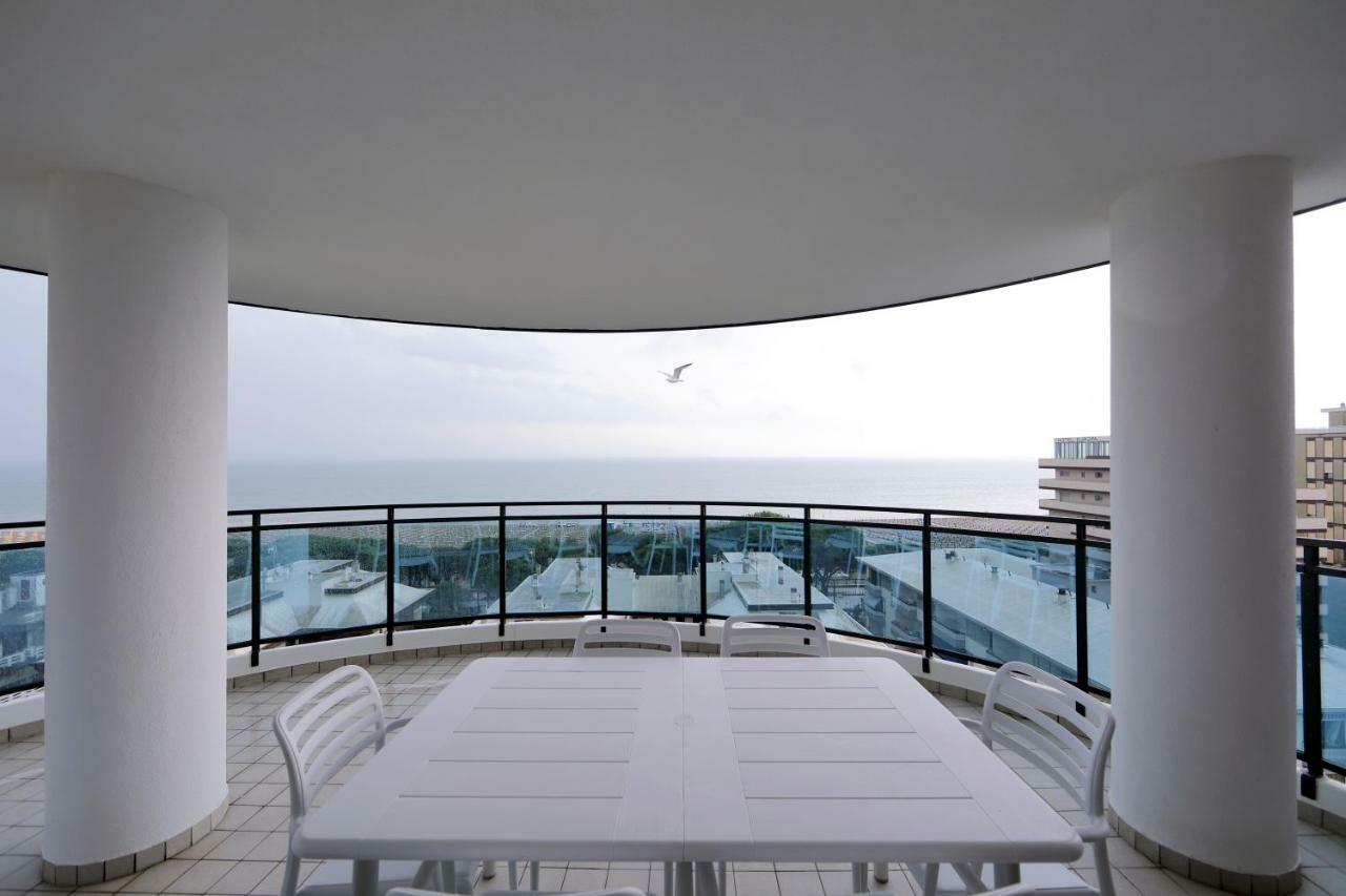 Skyresidence Lignano Sabbiadoro Eksteriør bilde